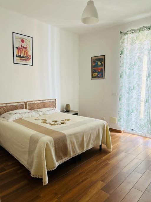 Trilocale Centrale Vista Mare - Mira'S Home Μπάρι Εξωτερικό φωτογραφία